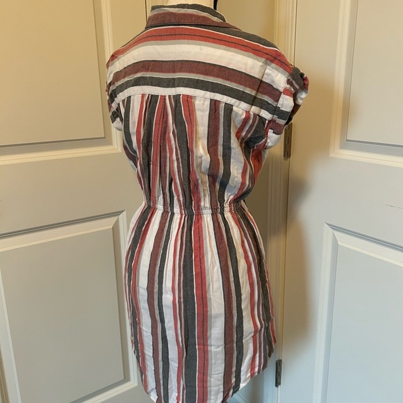 Striped linen cinch waist collared button down dress - Picture 5 of 6